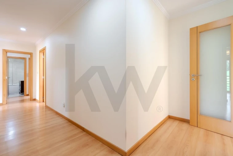 Apartamento T4 para Venda em Ramada e Caneças Foto 41