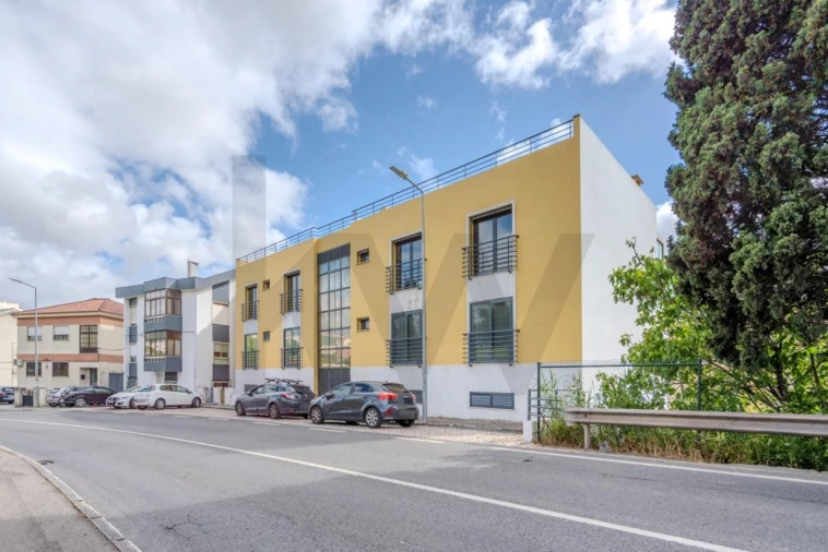 Apartamento T4 para Venda em Ramada e Caneças Foto 52