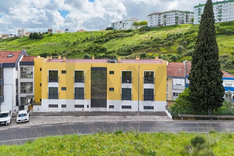 Apartamento T4 para Venda em Ramada e Caneças Foto 53
