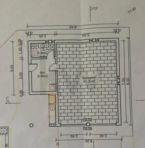 Moradia T5 para Venda em Laranjeiro e Feijó
