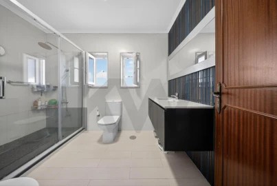 Moradia T4 para Venda em Sesimbra (Castelo)