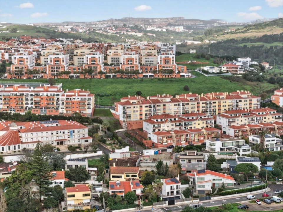 Apartamento T3 para Venda em Carnaxide e Queijas Foto 7