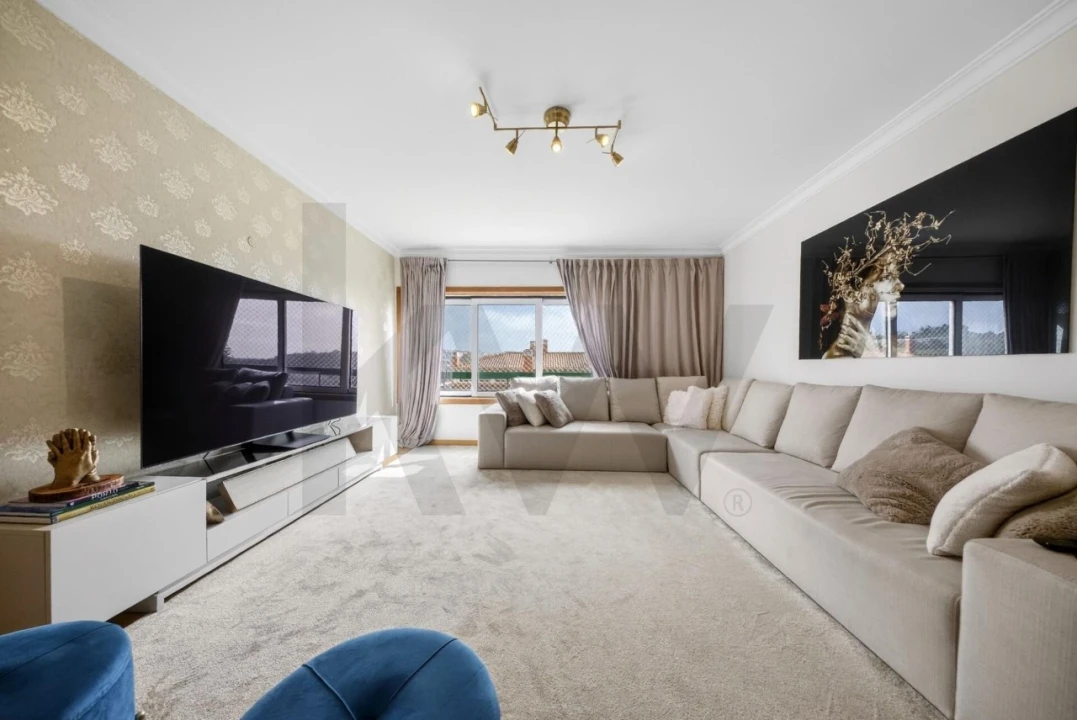 Apartamento T3 para Venda em Carnaxide e Queijas Foto 11