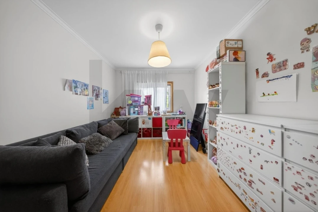 Apartamento T3 para Venda em Carnaxide e Queijas Foto 22