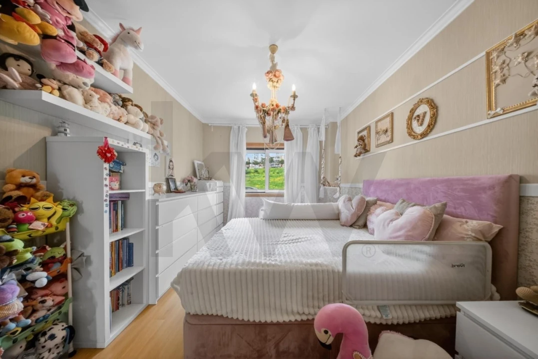 Apartamento T3 para Venda em Carnaxide e Queijas Foto 25