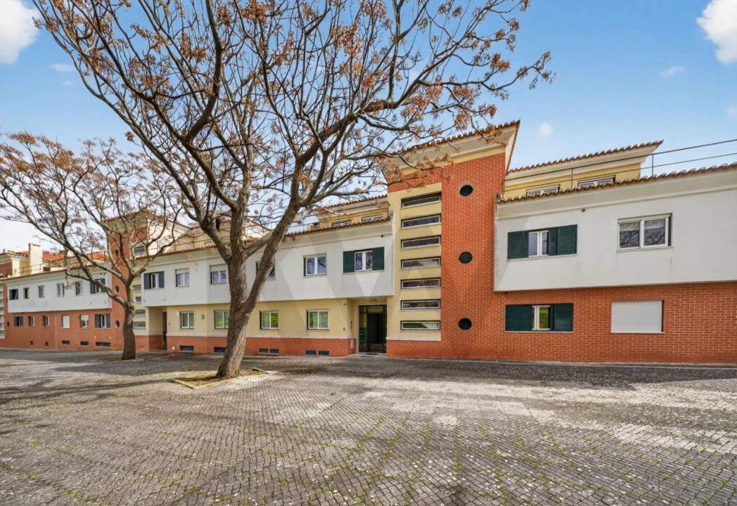 Apartamento T3 para Venda em Carnaxide e Queijas Foto 54