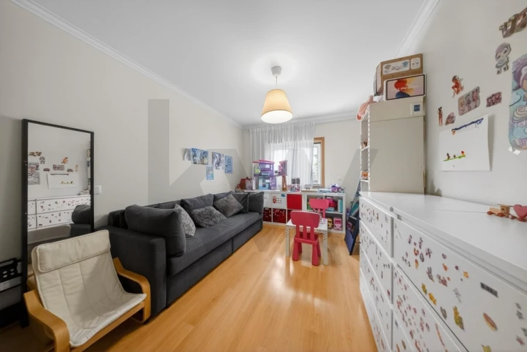 Apartamento T3 para Venda em Carnaxide e Queijas Foto 21