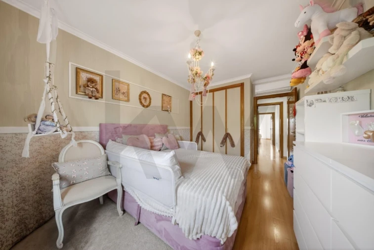 Apartamento T3 para Venda em Carnaxide e Queijas Foto 26