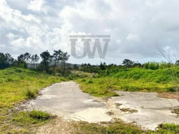 Terreno para Venda em Queluz e Belas