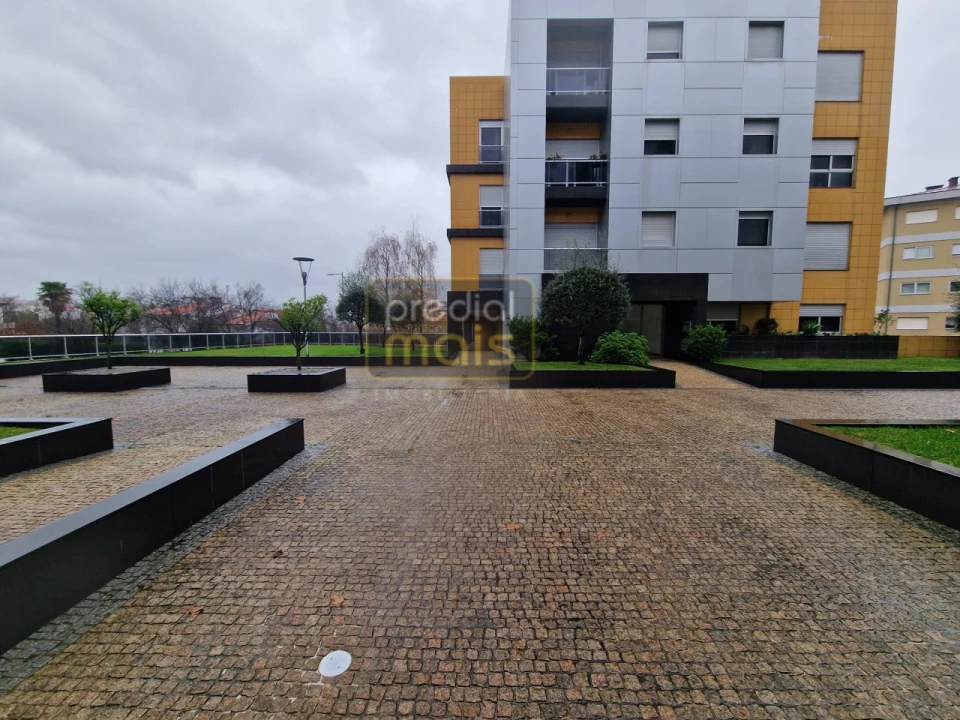 Apartamento T2 para Venda em Vila Nova de Famalicão e Calendário Foto 1