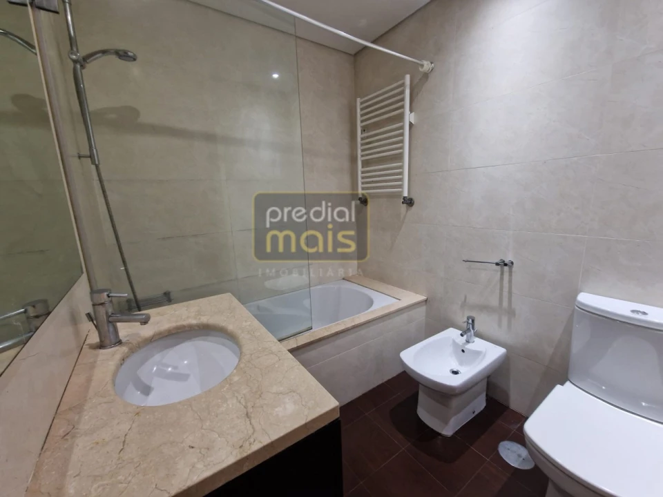 Apartamento T2 para Venda em Vila Nova de Famalicão e Calendário Foto 12