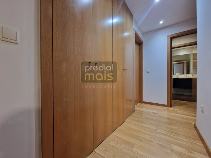 Apartamento T2 para Venda em Vila Nova de Famalicão e Calendário Foto 6