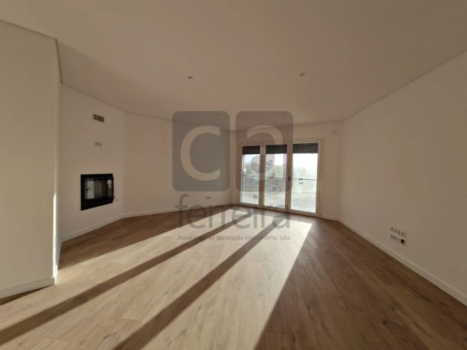 Apartamento T3 para Venda em Almeirim Foto 11