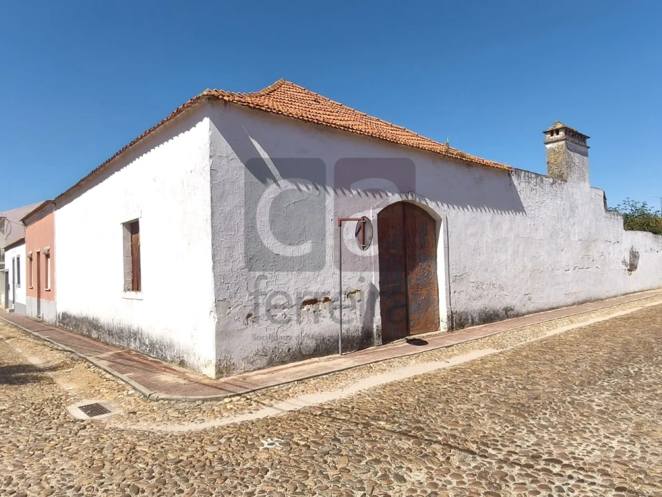 Moradia T3 para Venda em Almeirim Foto 3