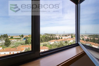 Apartamento T2 para Venda em Santa Iria de Azoia, São João da Talha e Bobadela