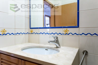 Apartamento T2 para Venda em Santa Iria de Azoia, São João da Talha e Bobadela