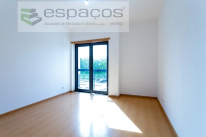 Apartamento T2 para Venda em Santa Iria de Azoia, São João da Talha e Bobadela