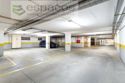 Apartamento T2 para Venda em Santa Iria de Azoia, São João da Talha e Bobadela