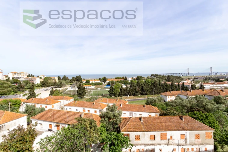 Apartamento T2 para Venda em Santa Iria de Azoia, São João da Talha e Bobadela Foto 8