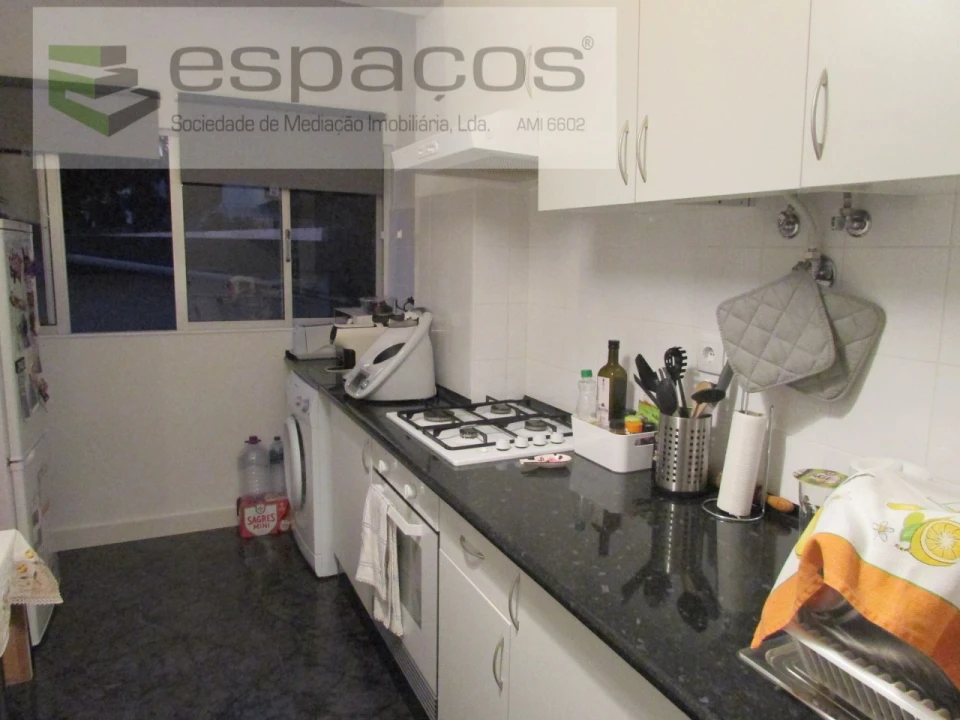 Apartamento T2 para Venda em Santa Iria de Azoia, São João da Talha e Bobadela Foto 2