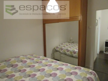 Apartamento T2 para Venda em Santa Iria de Azoia, São João da Talha e Bobadela