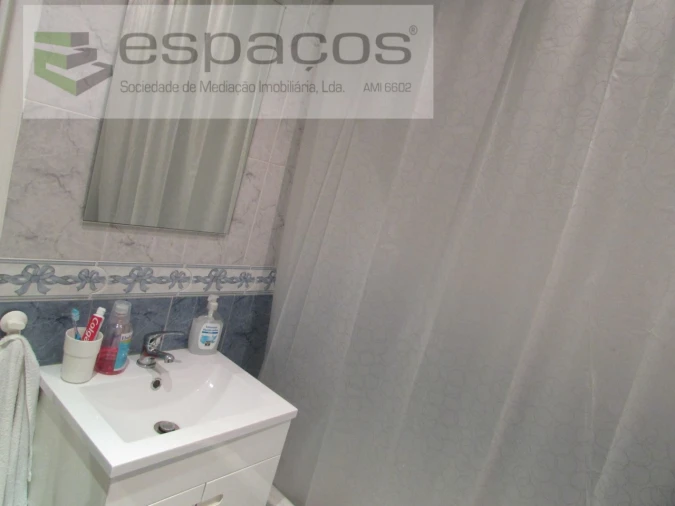 Apartamento T2 para Venda em Santa Iria de Azoia, São João da Talha e Bobadela Foto 11