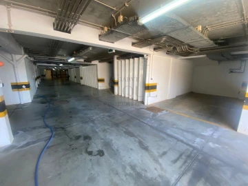 Negócio para Venda em Lagos (São Sebastião e Santa Maria)