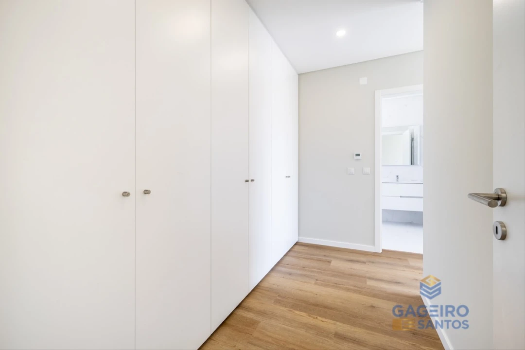 Moradia T4 para Venda em São Martinho do Porto Foto 42