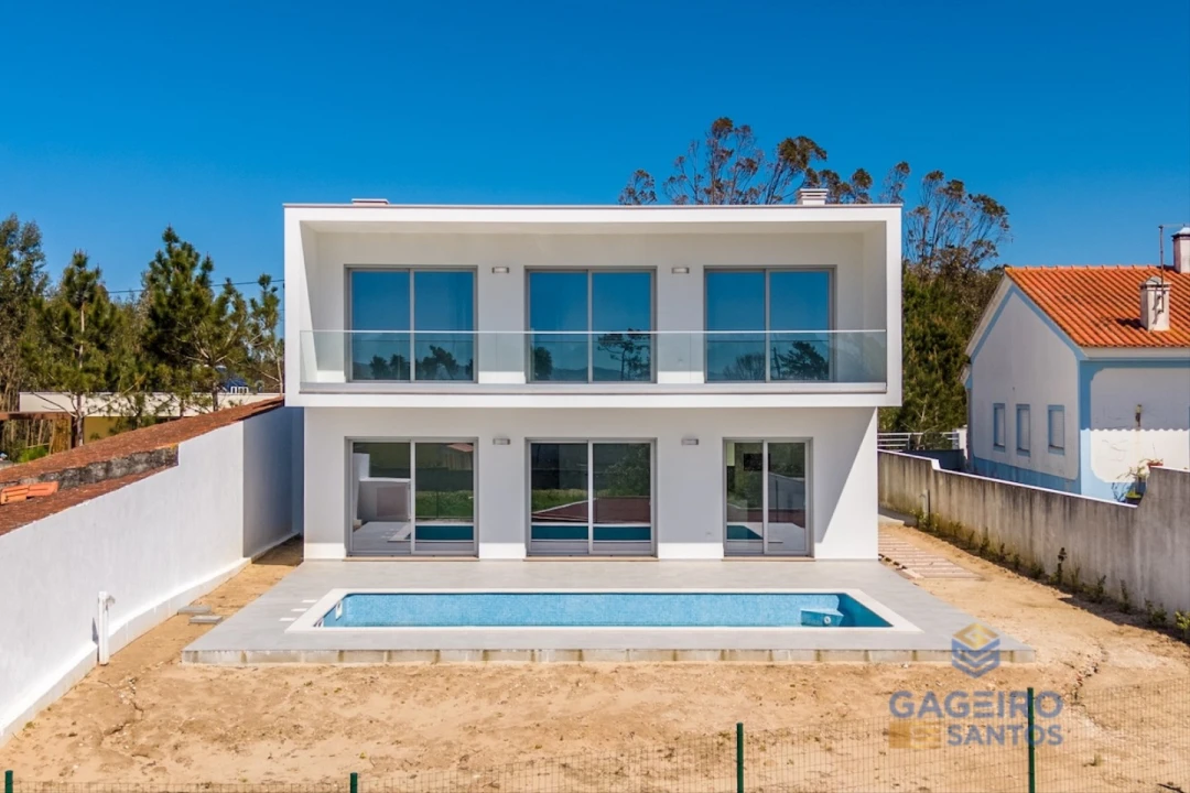 Moradia T4 para Venda em São Martinho do Porto Foto 7