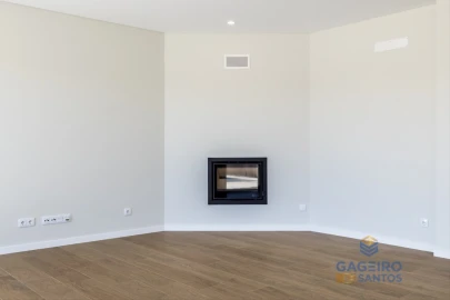 Moradia T4 para Venda em São Martinho do Porto