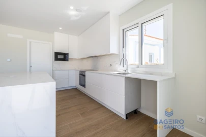 Moradia T4 para Venda em São Martinho do Porto