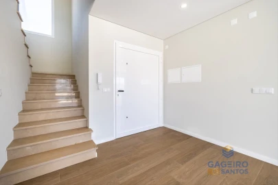 Moradia T4 para Venda em São Martinho do Porto