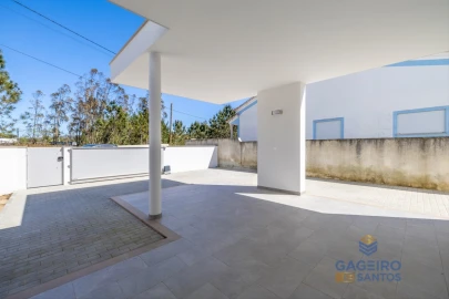 Moradia T4 para Venda em São Martinho do Porto