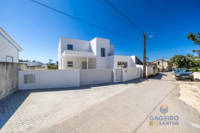 Moradia T4 para Venda em São Martinho do Porto