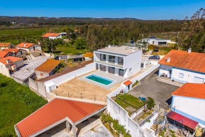 Moradia T4 para Venda em São Martinho do Porto