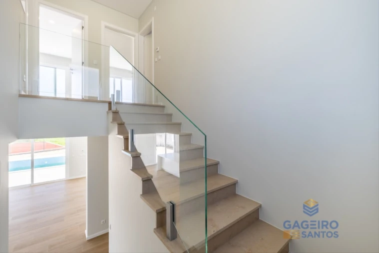 Moradia T4 para Venda em São Martinho do Porto Foto 34