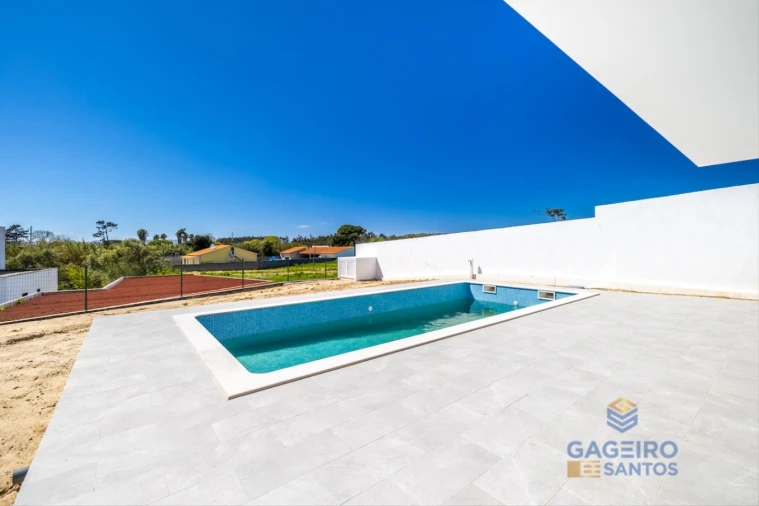 Moradia T4 para Venda em São Martinho do Porto Foto 52