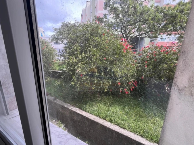 Apartamento T3 para Venda em Falagueira-Venda Nova Foto 13