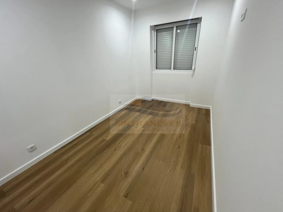 Apartamento T2 para Venda em Águas Livres Foto 6