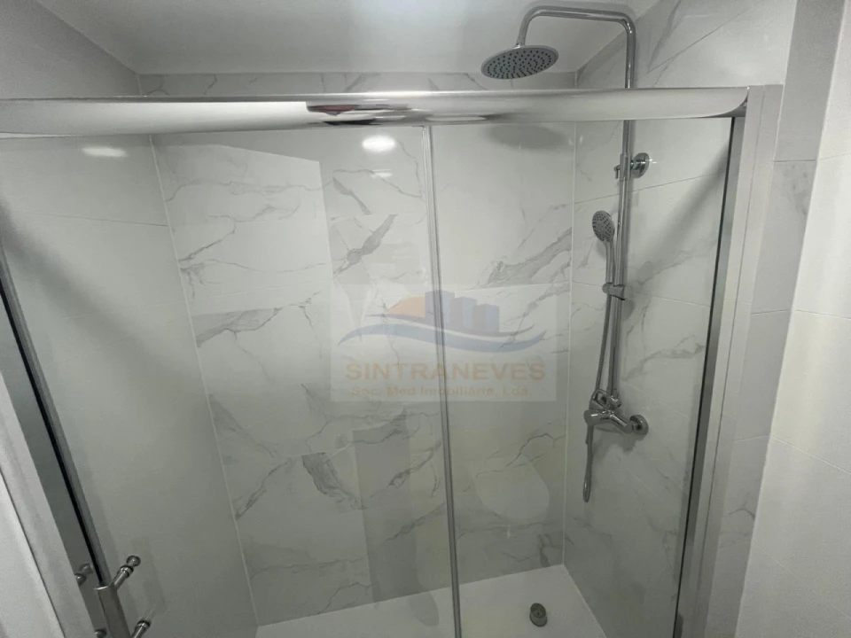 Apartamento T2 para Venda em Águas Livres Foto 9