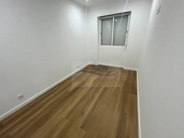 Apartamento T2 para Venda em Águas Livres