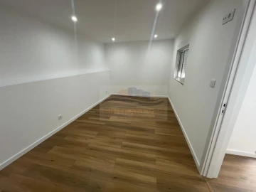 Apartamento T2 para Venda em Águas Livres