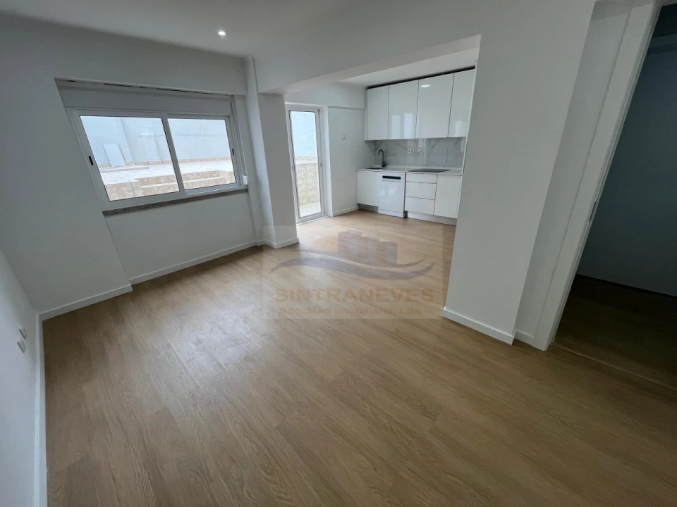 Apartamento T2 para Venda em Venteira Foto 1