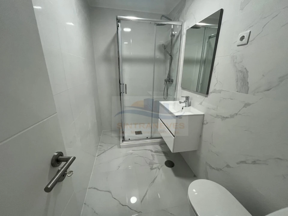 Apartamento T2 para Venda em Venteira Foto 15