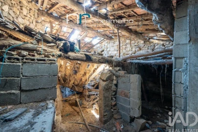 Moradia T3 para Venda em Vascoveiro