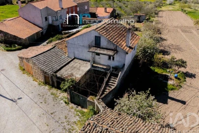 Moradia T3 para Venda em Vascoveiro