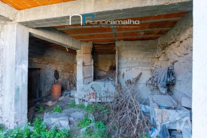 Moradia T3 para Venda em Vascoveiro