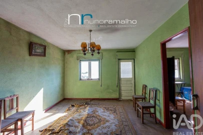 Moradia T3 para Venda em Vascoveiro