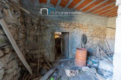 Moradia T3 para Venda em Vascoveiro