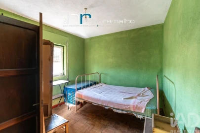 Moradia T3 para Venda em Vascoveiro